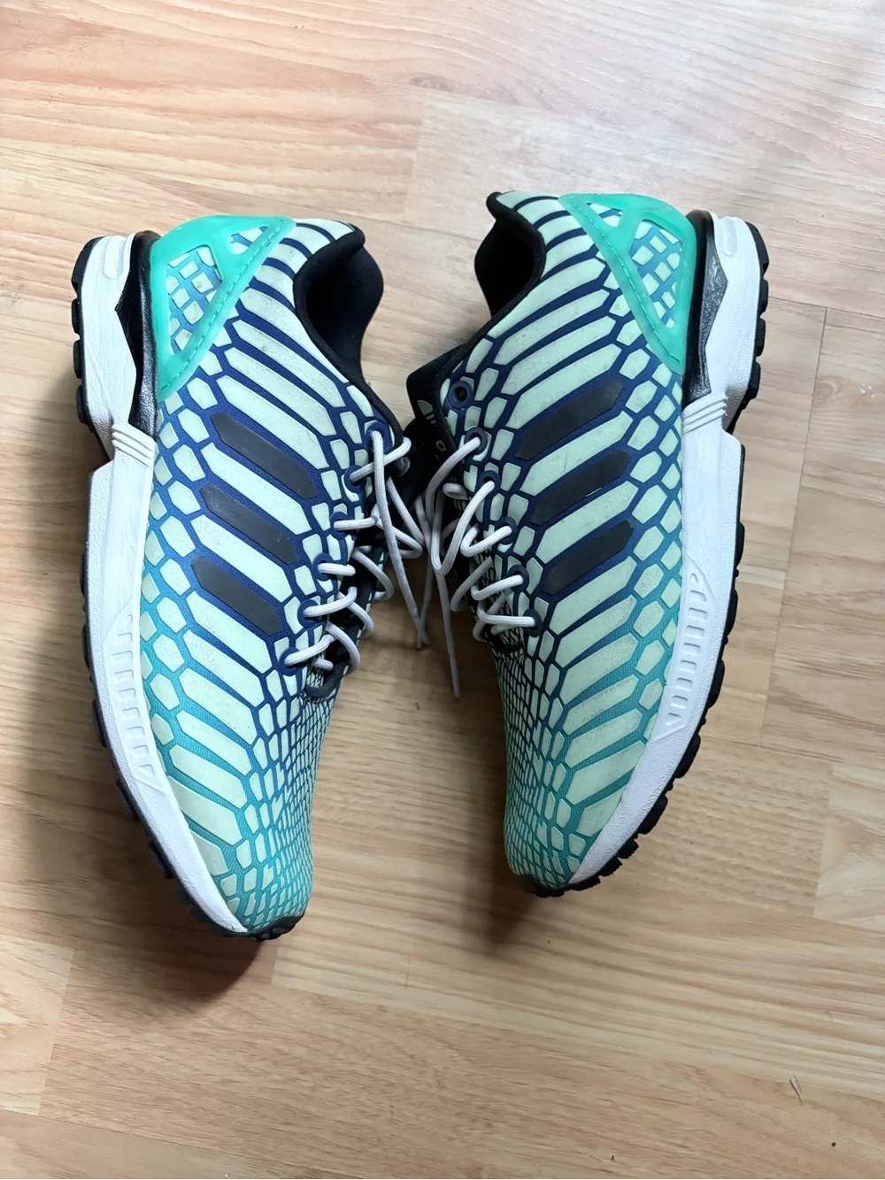 adidas Zx Flux Xeno mint Glow in the dark  Sneakers 6.5 men’s women’s 8